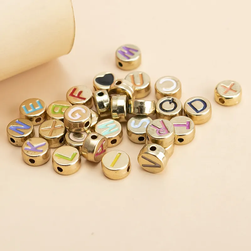 A-Z Huruf 8MM Bulat Emas Enamel Spacer Beads Charms Campuran Huruf Longgar Beads untuk DIY Perhiasan Aksesoris