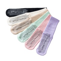 Chaussettes de Pilates Grip respirantes OEM Fabrication de chaussettes de sport de haute qualité avec logo personnalisé