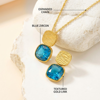 Ensemble de bijoux en acier inoxydable doré avec zircone cubique, comprenant collier, boucles d'oreilles, bracelet et bague, avec pierre bleue taille coussin texturée carrée, pour femme, vente en gros, personnalisable OEM