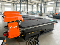 YBKE 3624 Machine de traitement du verre CNC à chargement automatique, à flottation pneumatique, pour le retrait de film Low-E et l'étiquetage, avec logiciel Optima