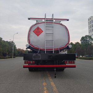 Camion-citerne HOWO TX 6x4 25000L avec distributeur pour le transport de liquides inflammables - Product Image 5