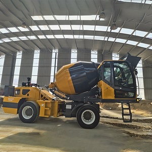 <span class=keywords><strong>Prix</strong></span> d'usine – Camion malaxeur à béton autochargeur robuste de 4,0 m³ 4x4, malaxeur à béton mobile rotatif pour la construction routière - Product Image 2
