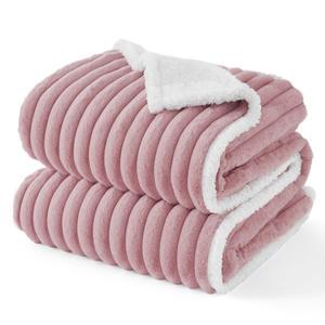 <span class=keywords><strong>Manta</strong></span> de invierno gruesa de piel de conejo para mascotas, impermeable, lavable a máquina, cojín sólido para perros y gatos para sofá para productos de <span class=keywords><strong>Amazon</strong></span> - Product Image 5