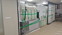 Conteneur préfabriqué de luxe moderne extensible de 20/30/40 pieds avec salle de bain et cuisine, maison conteneur avec mur vitré