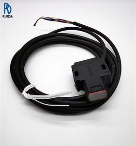 KEYENCE PZ-G42B โฟโตอิเล็กทริคเซนเซอร์แบบมีแอมพลิฟายเออร์ในตัว NPN+PNP เอาต์พุต ระยะตรวจจับ 300 มม. ใหม่ - Product Image 1