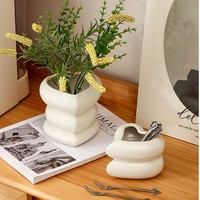 Woondecoratie Keramische vaas Moderne minimalistische stijl Hartvormig gekleurd glazuur Mini bloemenvaas Bloemstuk (1 stuk)