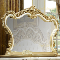 Lit king-size en bois sculpté à la main de luxe avec tables de chevet, couleur or antique, meubles de chambre à coucher