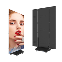 Display LED Pubblicitario HD P2.5 P1.5 P1.8 P2, Schermo LED Bifacciale, Poster LED Pieghevole a Tre Ante, Display LED Richiudibile