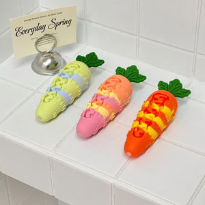 Jouet à mâcher pour chien en silicone, design carotte, à action lente, résistant à l'usure et aux morsures, pour l'auto-entretenissement et le soulagement de l'ennui, favorisant la santé dentaire - Product Image 6