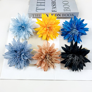 Tête de fleur de chrysanthème artificielle 12 cm, bouquet de fleurs en soie pour mariage, décoration intérieure, matériau pour coiffure Hanfu - Product Image 2