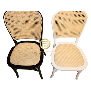 Chaise de salle à manger en rotin avec dossier en <span class=keywords><strong>bois</strong></span> de canne, dossier en rotin blanc courbé pour hôtels et événements - Product Image 1