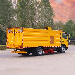 Camión barredor de calles Dongfeng 4x2 con aspiradora montada, vehículo barredor de calles en venta - Product Image 1