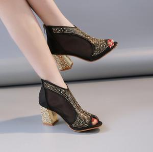 صنادل نسائية بكعب عالي للصيف بكعب سميك فم سمكة شبكي جديد جيد التهوية للنساء من حجر الراين أحذية برقبة رائعة بسحاب خلفي - Product Image 3