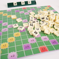 Umweltfreundliches Recycelbares Papier-Brettspiel für Kinder Familienspaß Individuelles Design Alphabet-Rechtschreib-Lernspielzeug