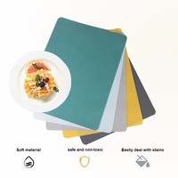 Kustom ukuran besar tahan air serbaguna silikon tatakan karet rumah tangga dapur meja makan lembar