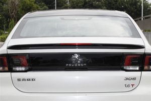 Becquet arrière noir brillant en plastique ABS, aileron postérieur réfléchissant fait de matériau plastique adapté à la <span class=keywords><strong>Peugeot</strong></span> <span class=keywords><strong>308</strong></span>, pour modèle 2016, 2019 — <span class=keywords><strong>308</strong></span> - Product Image 3