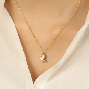 Collier pendentif papillon en nacre blanche naturelle, chaîne en or avec incrustation de zircon, bijoux cadeau pour femmes - Product Image 4