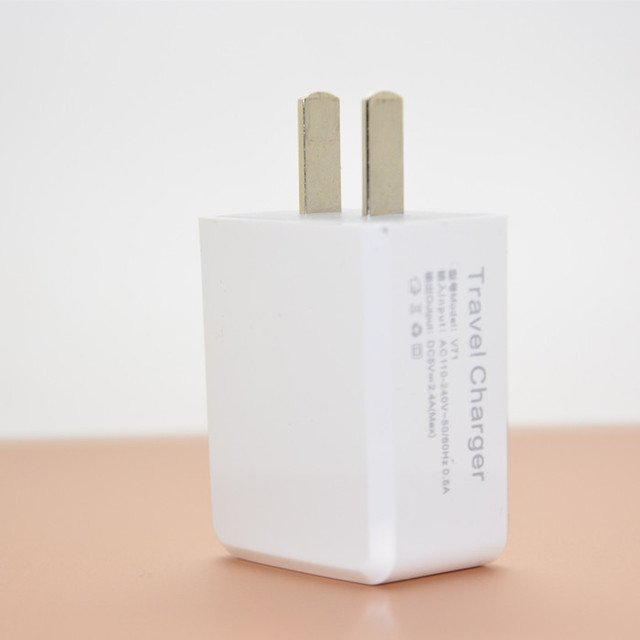 Portable Fast Charging Travel Adapter 20W 25W 35W Dual USB C Charger for iPhone MacBook Samsung mobilephone 13 14 Pro Max