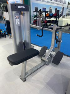 Machine à Rameuse Assise à Charge Sélective Freeman Fitness Lifefit pour Usage Commercial en Club de Fitness - Product Image 3
