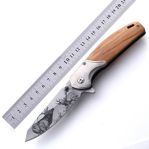 Navaja de bolsillo de acero inoxidable 3Cr13 con mango de madera de olivo, hoja plegable con diseño de ciervo impreso en 3D, cuchillos para acampar - Product Image 1