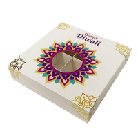 Boîtes d'emballage de luxe en papier artistique carrées pour desserts et bonbons de Diwali (recyclables)