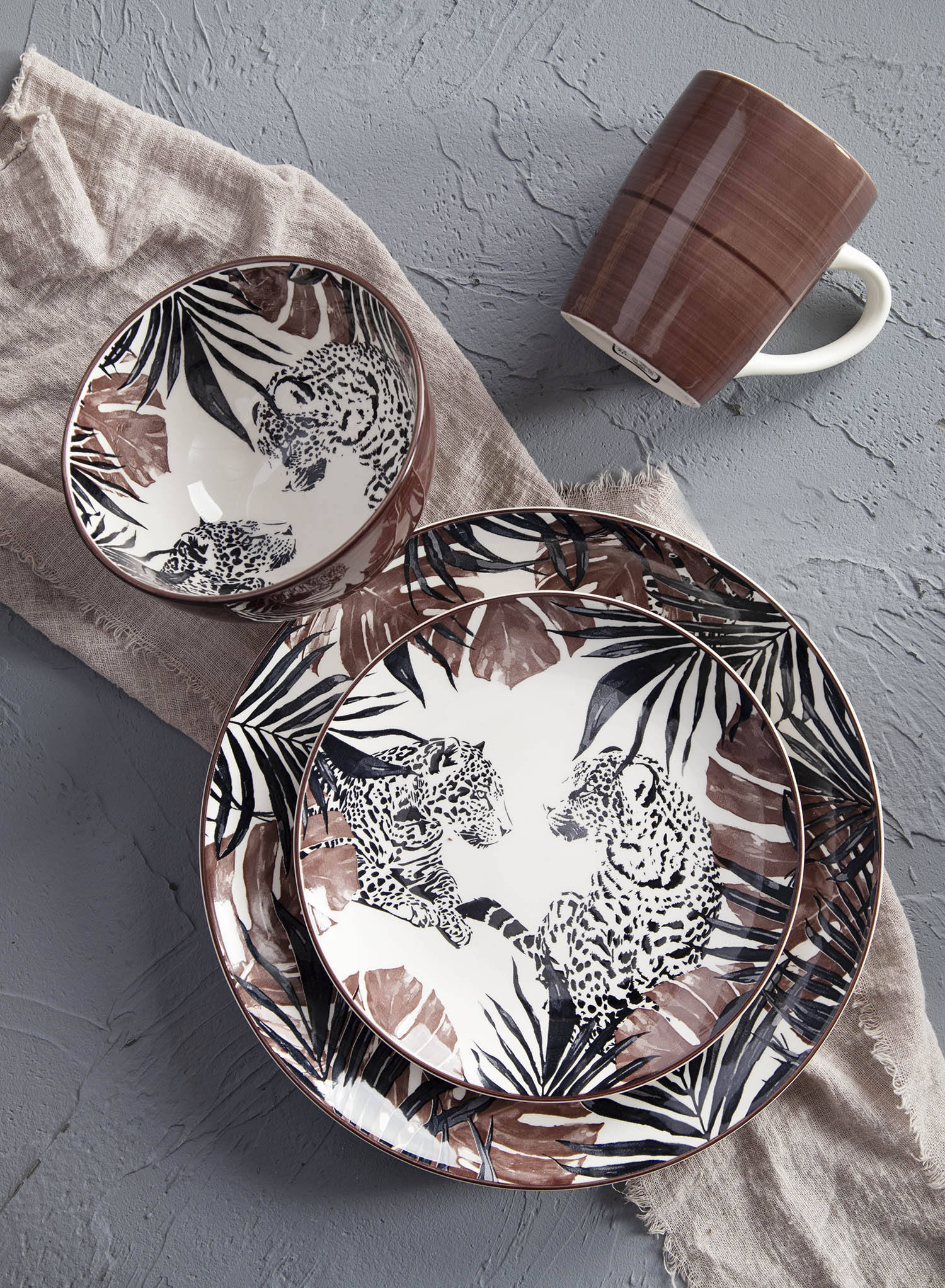 Ensemble marron avec léopard