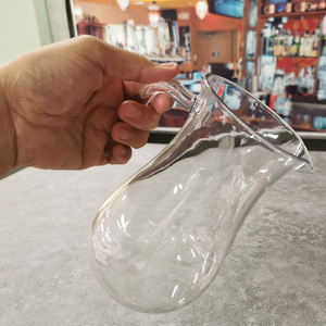 <span class=keywords><strong>Carafe</strong></span> à whisky Hotel Bar <span class=keywords><strong>Carafe</strong></span> à <span class=keywords><strong>vin</strong></span> <span class=keywords><strong>blanc</strong></span> rouge Pot Ventre 600ml <span class=keywords><strong>Carafe</strong></span> vintage en plastique transparent - Product Image 3