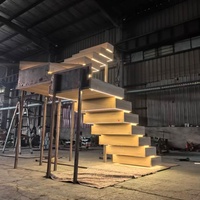 Escalier modulaire empilé sur mesure, escalier flottant moderne en forme de L pour l'extérieur, avec bois massif pour projet de villa de luxe ou appartement