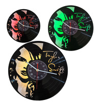 Horloge Fonctionnelle Vintage Rétro en Plastique Vinyle, Décorative, avec Motifs Musiciens, Microphone, Notes de Musique et Aiguille 3D, Fonctionnant à Piles, Élégante