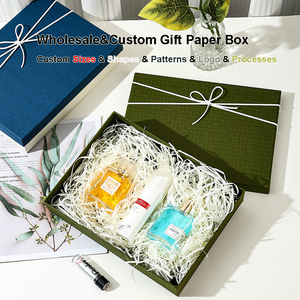 Boîtes cadeaux en papier de luxe en carton rigide en gros avec couvercle pour <span class=keywords><strong>sous</strong></span>-vêtements thermiques, vêtements de maison, boîte cadeau de Noël - Product Image 2