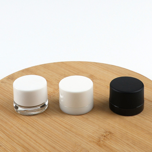 Vente en gros bouteille bon marché pot de cire en verre vide rond et carré cosmétique en plastique noir résistant aux enfants emballage de pot de sceau de miel en verre de 5g - Product Image 3