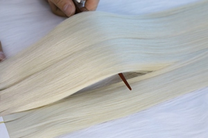 Extension per <span class=keywords><strong>capelli</strong></span> con nastro adesivo marrone personalizzato stile brasiliano invisibile con onda dritta di seta <span class=keywords><strong>tinta</strong></span> per <span class=keywords><strong>capelli</strong></span> vergini russi - Product Image 4