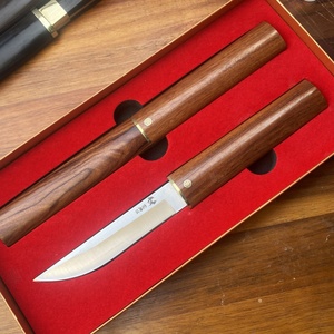 มีดพกพาคุณภาพสูง WENWU ปรับแต่งได้ตามต้องการ ด้ามไม้ ปลอกหนัง สแตนเลสสตีล สำหรับพกพาในชีวิตประจำวัน (EDC) - Product Image 2