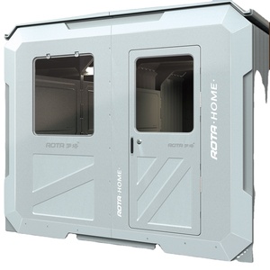 Nichoir à poissons rotomoulé personnalisé, maison de pêche, cabane de glace - Product Image 1