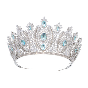 Diadème Élégant en Cuivre Doré avec Cristaux CZ Vert Émeraude, Couronne Ovale en Cristal Taillé Poire, Bijou de Mariage <span class=keywords><strong>Indien</strong></span> et Pakistanais pour Mariée et Reine - Product Image 2