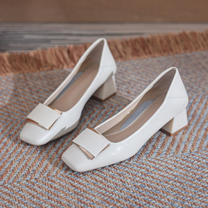 Nouvelles Chaussures d'été à Talon Épais en Cuir, Bout Carré, Bouche Peu Profonde, Style Français pour Femme - Product Image 4