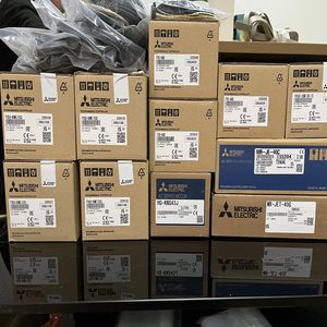 PLC ของแท้จากมิตซูบิชิ รุ่น <span class=keywords><strong>FX5U</strong></span>-<span class=keywords><strong>64MR</strong></span>/<span class=keywords><strong>ES</strong></span> 32MR/<span class=keywords><strong>ES</strong></span> 32MT/<span class=keywords><strong>ES</strong></span> 64MT/DS 32MT/ESS 80MT/ESS - Product Image 3