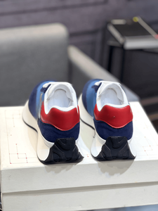 รองเท้าวิ่งรุ่นใหม่ Alexander Retro Runner Mesh Leather Low Top Mc. ปี 2026 รองเท้าผ้าใบแบบสวมพื้นหนา ดีไซน์รูระบายอากาศ สำหรับผู้ชายและผู้หญิง รุ่นควีน - Product Image 5