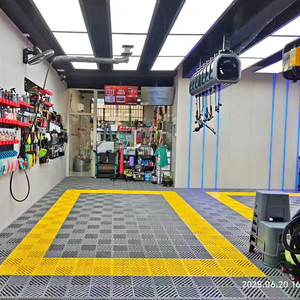 Solution de mise en équipement pour atelier de detailing automobile : Bande lumineuse LED longue, Grille de drainage emboîtable, Enrouleur de tuyau complet et Pack d'outils - Product Image 5