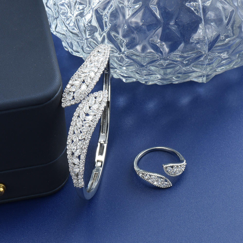 ชุบแพลทินัม