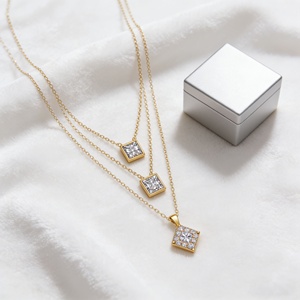 สร้อยคอจี้เพชรเซอร์โคเนียทรงสี่เหลี่ยมสามชั้นชุบทอง 18K จาก Hengdian Jewelry ขายส่ง - Product Image 5