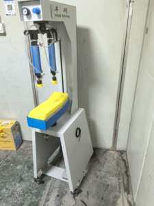 Machine à roulement croisé automatique FS-801 pour le raffermissement des bords de la semelle de <span class=keywords><strong>chaussure</strong></span> et l'activation de la surface dans les lignes de production de chaussures 380V - Product Image 4