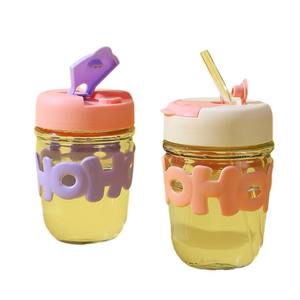 Gobelet à eau en verre transparent anti-fuite, esthétique de dessin animé, mignon, avec paille et perle, design fait main, 350 ml, motif de lettres - Product Image 5