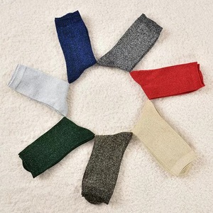 Chaussettes mi-hautes de haute qualité pour fille, tube moyen, mode printemps et été, fines, fil doré et argenté, chaussettes de loisirs pour femmes, 2025 - Product Image 4
