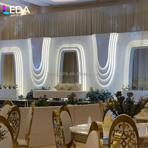 Arco de Acrílico Blanco Elegante LEDA para Decoración de Bodas y Eventos - Product Image 6