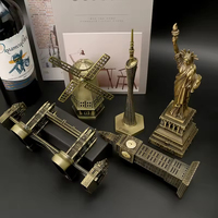 Artesanía de metal retro personalizada de Europa Big Ben Estatua DE LA LIBERTAD Puente Golden Gate Regalo de recuerdo turístico Modelo 3D Artesanía de metal