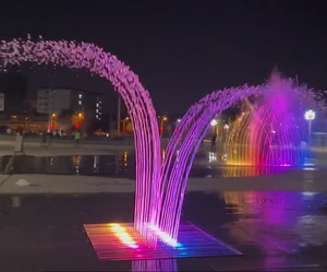 Fuente de agua de baile de columpio de gaviota de cubierta seca divertida e interactiva para plazas y jardines - Product Image 1