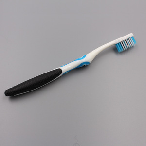 แปรงสีฟันสำหรับผู้ใหญ่ ขนแปรงนุ่ม ไนลอน ใช้ในบ้าน MC760 16.87 ก - Product Image 3