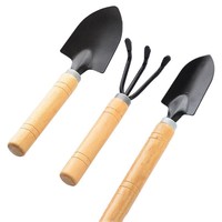 Set di 3 Mini Attrezzi da Giardino all'Ingrosso con Manico in Legno Naturale, Paletta, Vanga e Rastrello in Acciaio al Carbonio