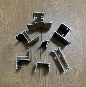 Profili in Alluminio per Finestre Scorrevoli e Porte, Estrusi in Alluminio Serie 6000, Servizio di Taglio, Rivestimento in Polvere Bronzo - Product Image 3